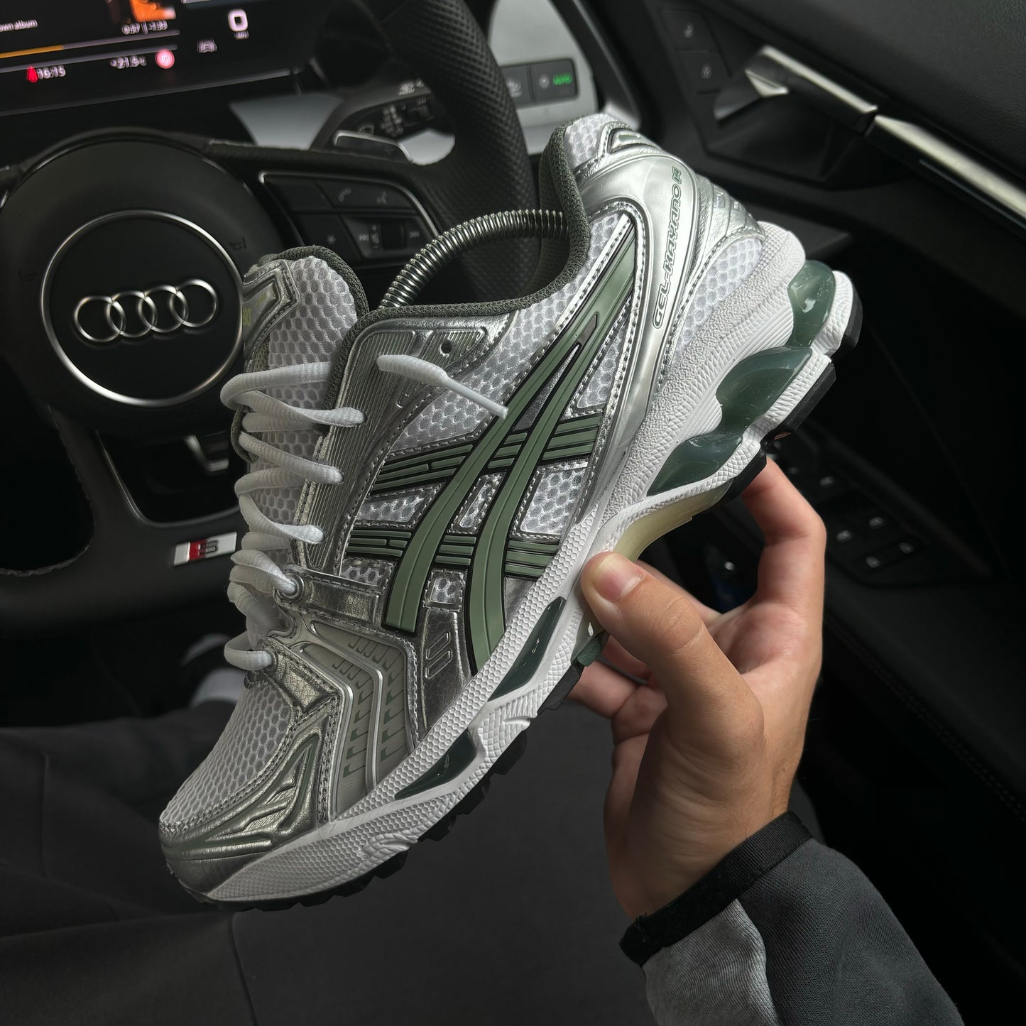 ASICS GEL KAYANO 14