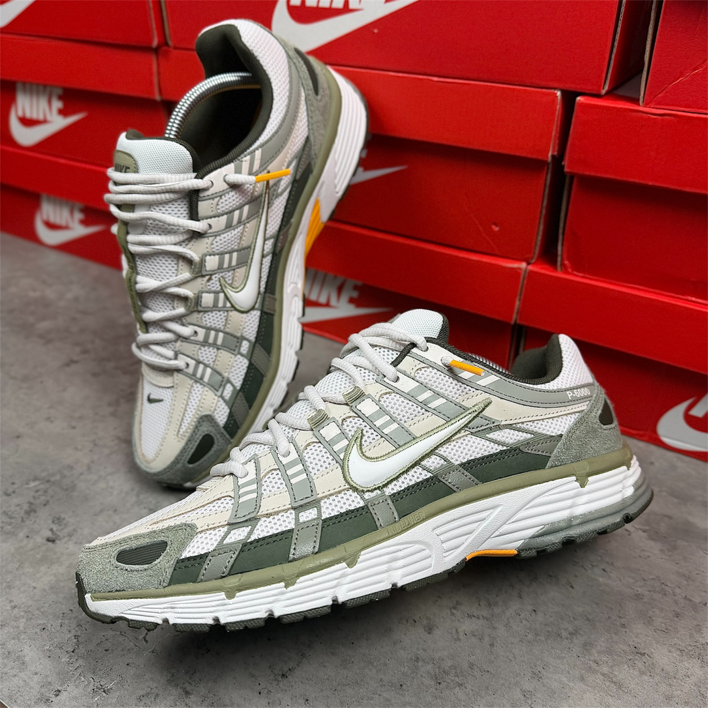 NIKE P-6000