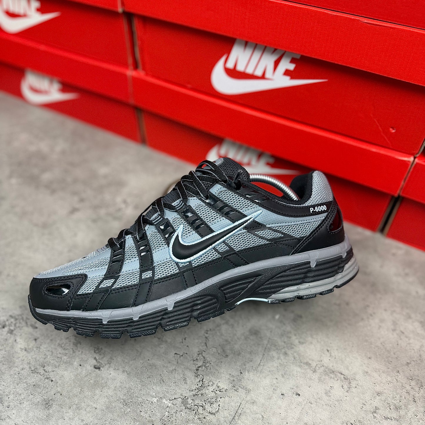 NIKE P-6000