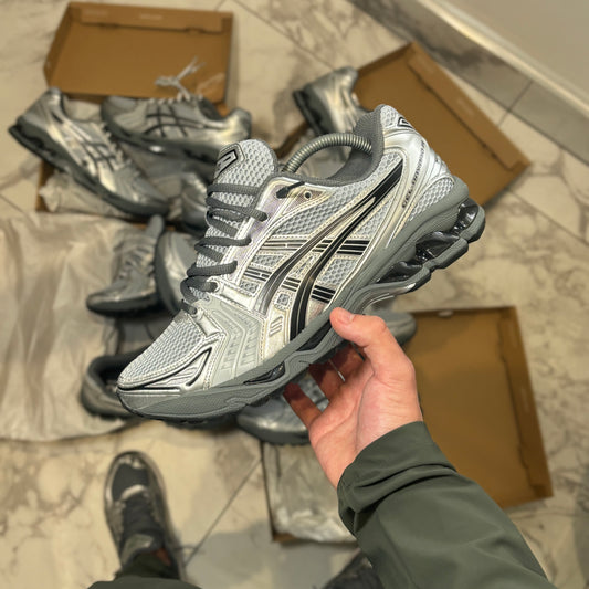 ASICS GEL-KAYANO 14 (EXCLUSIVE COLOURWAY)